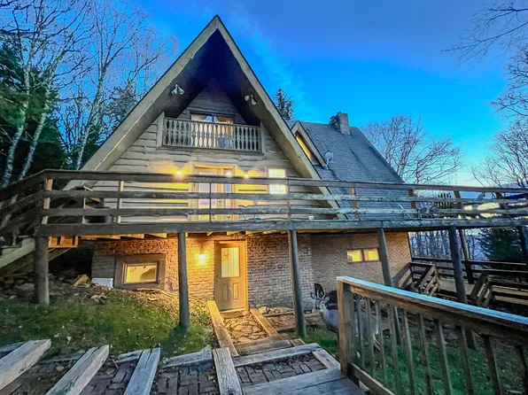 1029 S West Ridge Rd, Snowshoe, WV 26209