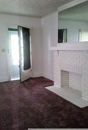 3rd image of 816 Cornell Dr