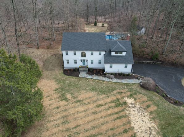 352 Patriot Rd, Southbury, CT 06488