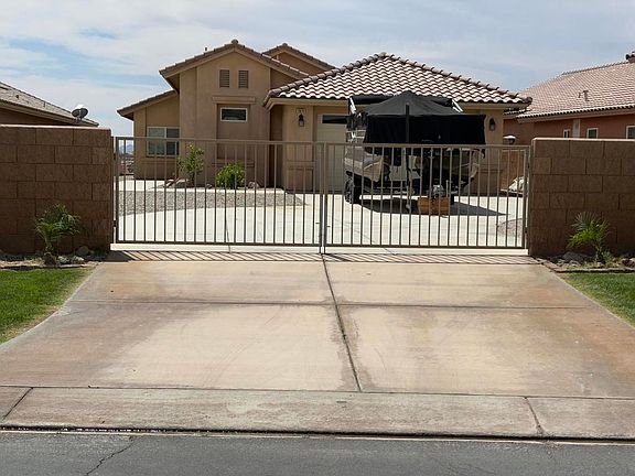 4th image of 2674 Colorado River Rd