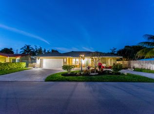 2621 NE 52nd Ct, Lighthouse Pt, FL 33064