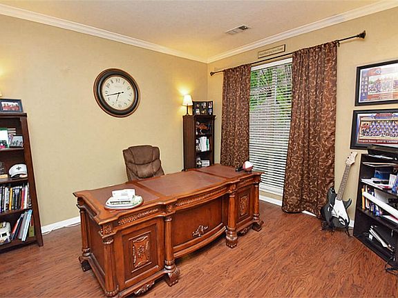 3rd image of 16651 Broadoak Grove Ln