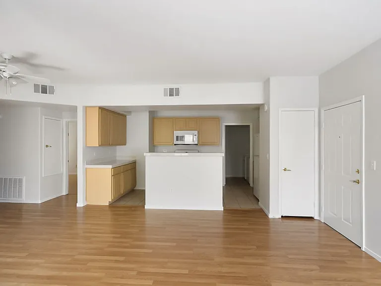 8250 N Grand Canyon Dr #1137-20 — Photo 7