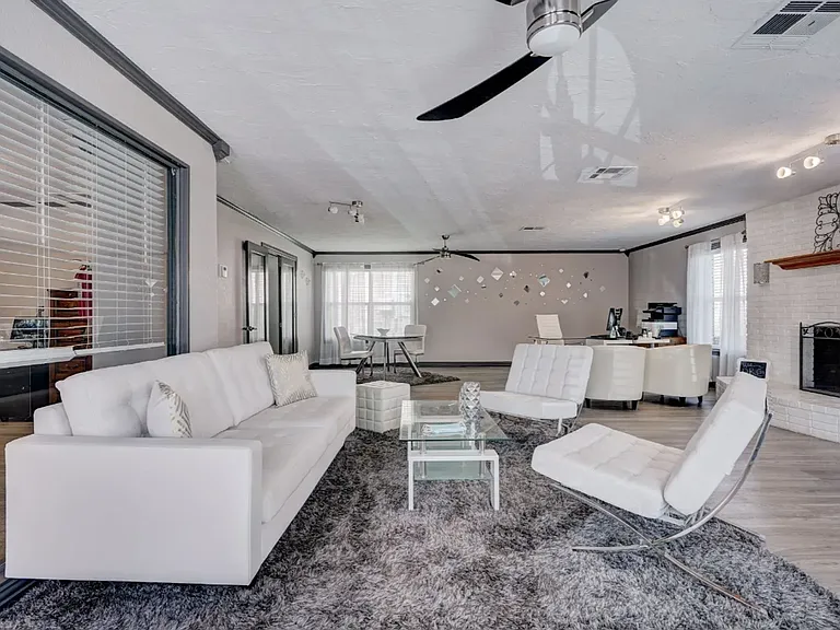 Sterling Park Apartments — Photo 44