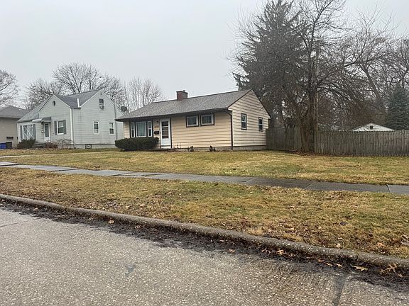 2nd image of 4290 W 189th St