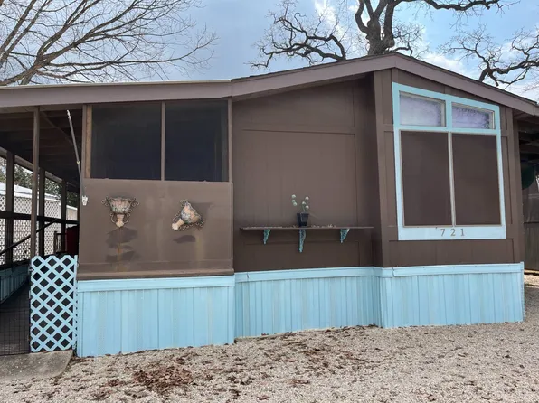 721 Irene, Kerrville, TX 78028