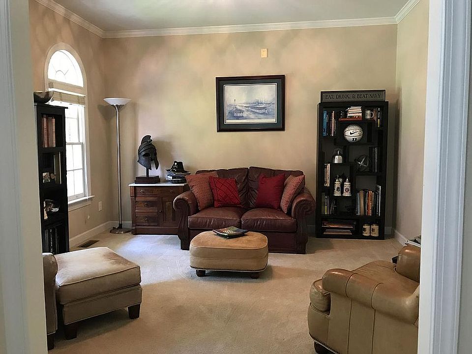 Living Room/1st Floor Office