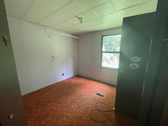 4th image of 8053 Daniel Boone Pkwy