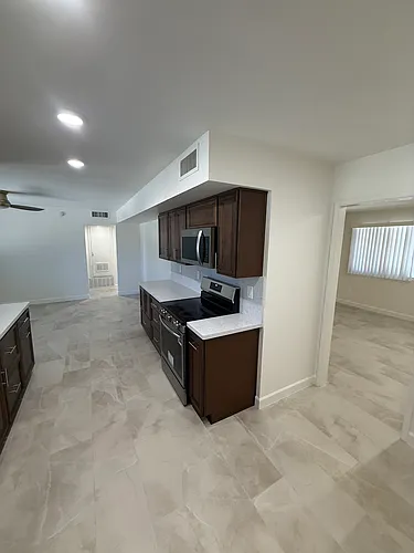 10026 W Desert Hills Dr Photo 1