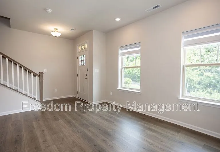 9365 Barnes Loop — Photo 7