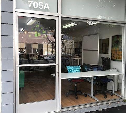 4th image of 705 W Dana St #A
