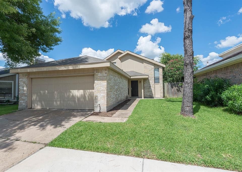 1st image of 13510 Clarewood Dr