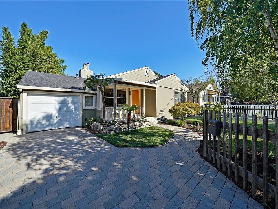 1st image of 1032 8th Ave