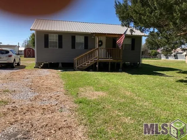 7301 False River Rd, Oscar, LA 70762