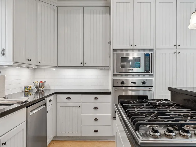 705 Goldenrod Ave — Photo 12