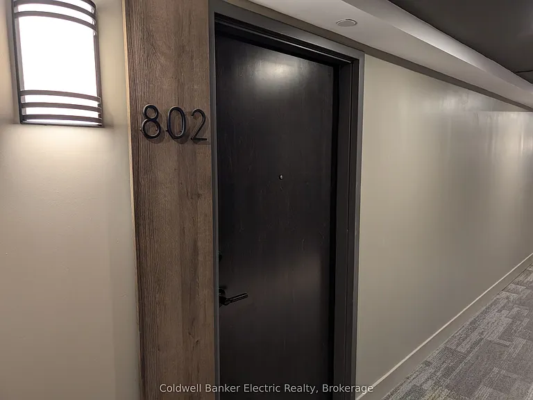 195 Hunter St E #802 — Photo 2