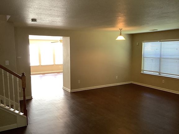 5th image of 11431 Sugar Bowl Dr