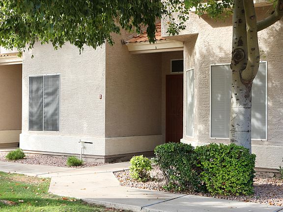 4th image of 500 N Roosevelt Ave Unit 7