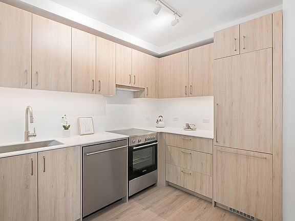 4th image of 12 Halsey St #701