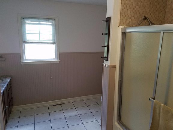 5th image of 350 Arcadia View Dr