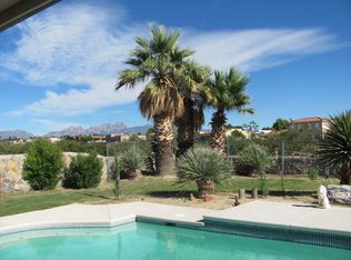 1052 Fran Dr, Las Cruces, NM 88007