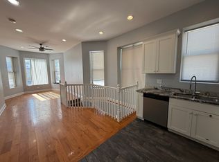 4648 W McLean Ave #1F, Chicago, IL 60639