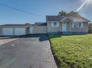 8064 Thompson Rd, Cicero, NY 13039