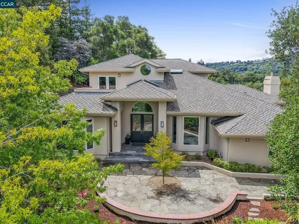 1 Oak View Ter, Orinda, CA 94563