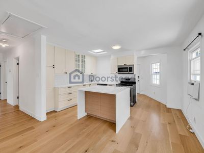 6411 W 87th St, Los Angeles, CA, 90045