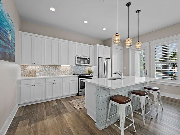5th image of 292 Reserve Ln #201