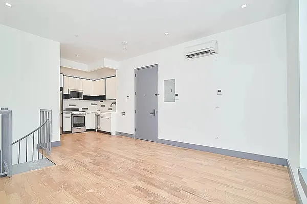 Rented by Douglas Elliman | media 19