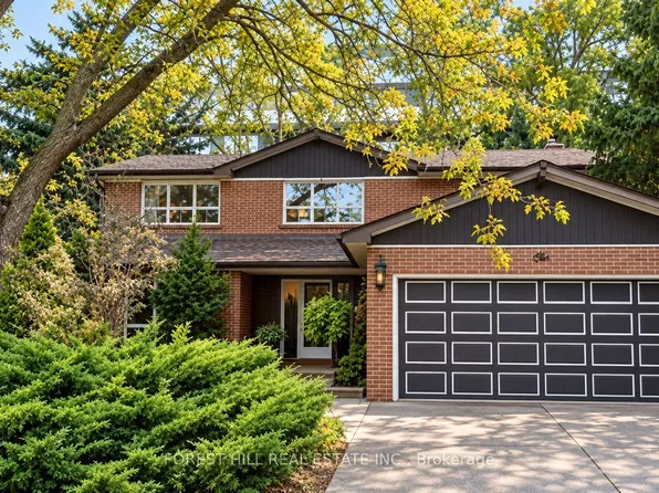 10 Teagarden Ct, Toronto, ON M2N 5Z9
