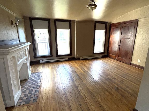4th image of 330 W Keefe Ave