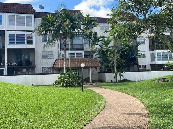 7100 NW 17th St APT 409, Fort Lauderdale, FL 33313