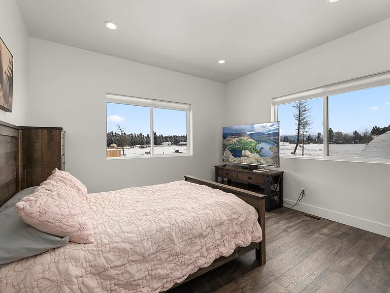 235 Cowboy Dr — Photo 30