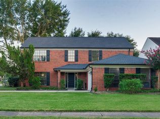 1903 Victoria Garden Dr, Richmond, TX 77406