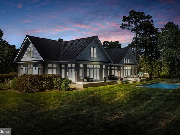 1071 Gum Thicket Rd, Gwynn, VA 23066