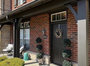 6212 Inishmore Ln, Dublin, OH 43017