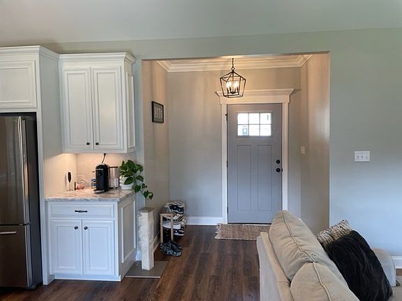5th image of 4028 Gramercy Dr