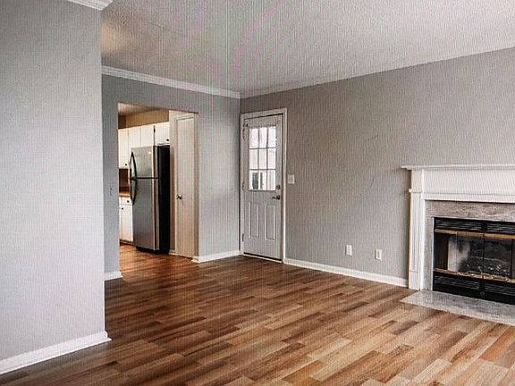 4th image of 206 Cliftview Dr