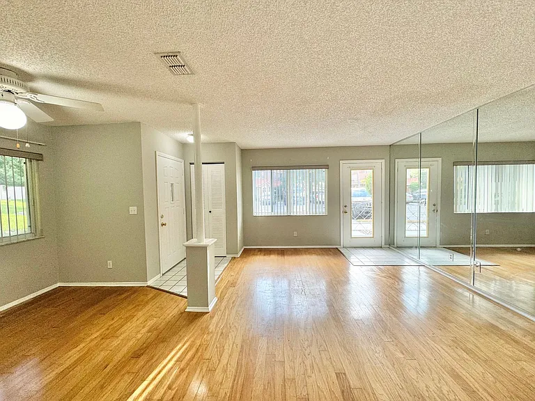 8302 Waterview Way — Photo 6