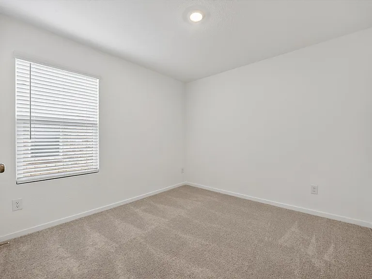2051 Stable Ln — Photo 15
