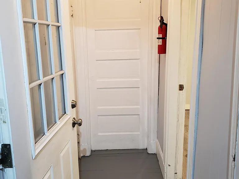 25 Robinson Ct #1 — Photo 3