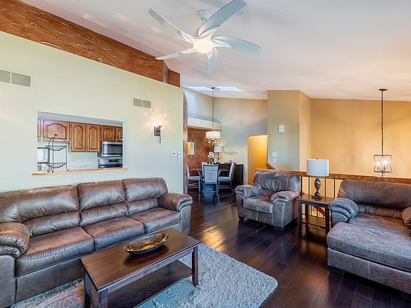 3rd image of 9251 Windsor Pkwy #100