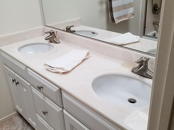 5th image of 4646 Cobb Dr
