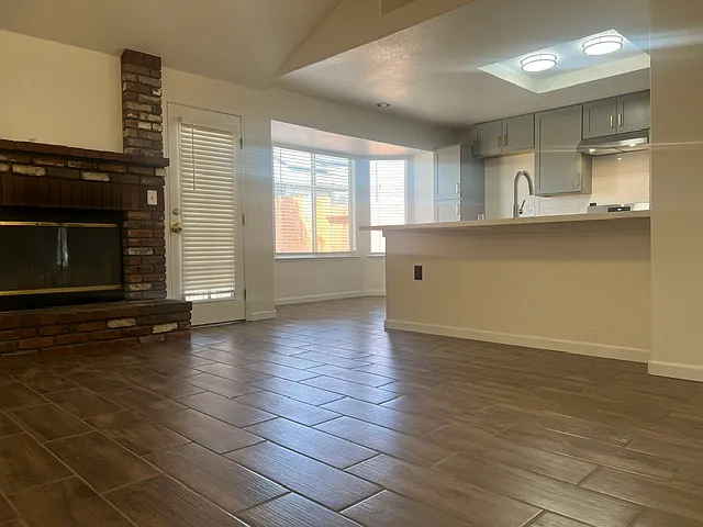 7304 Silver View Way — Photo 34