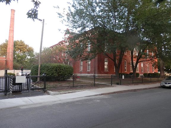 2nd image of 714 Buchanan St APT 11