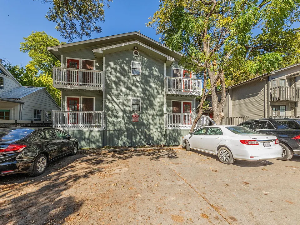 4518 Speedway #B