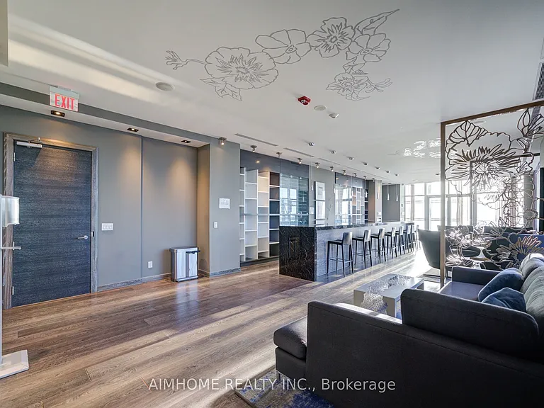 1080 Bay St #1403 — Photo 19