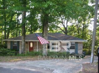 403 Circle Dr, Fairhope, AL 36532